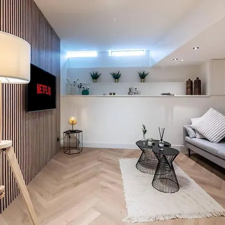 Central Luxury *